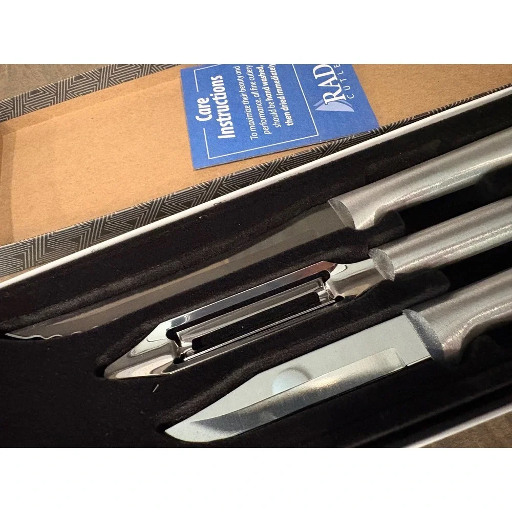 Rada Cutlery 3 Piece Gift Set Paring Knife Tomato Knife Vegetable Peeler S01
